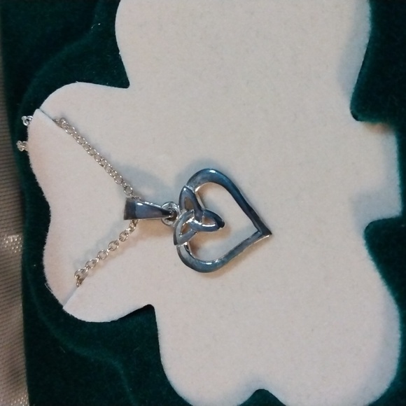NIB sterling silver heart with Celtic knot. - Picture 2 of 3
